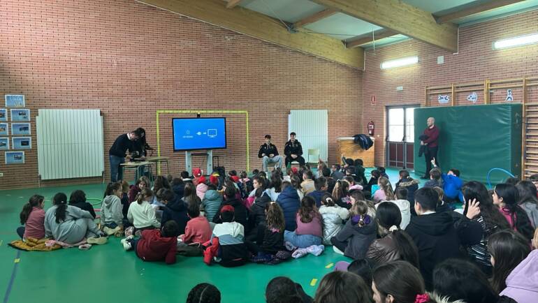 Visita en Ledesma al Colegio Nuestra Señora del Carmen