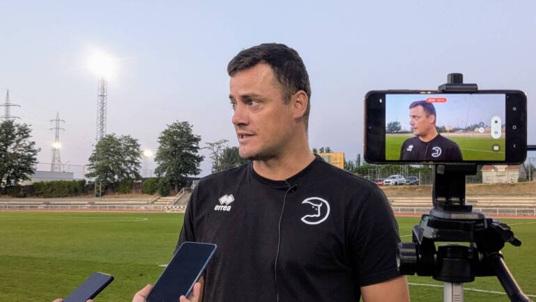 Oriol Riera tras la derrota ante el Mérida: ‘Nos puede servir para mejorar’